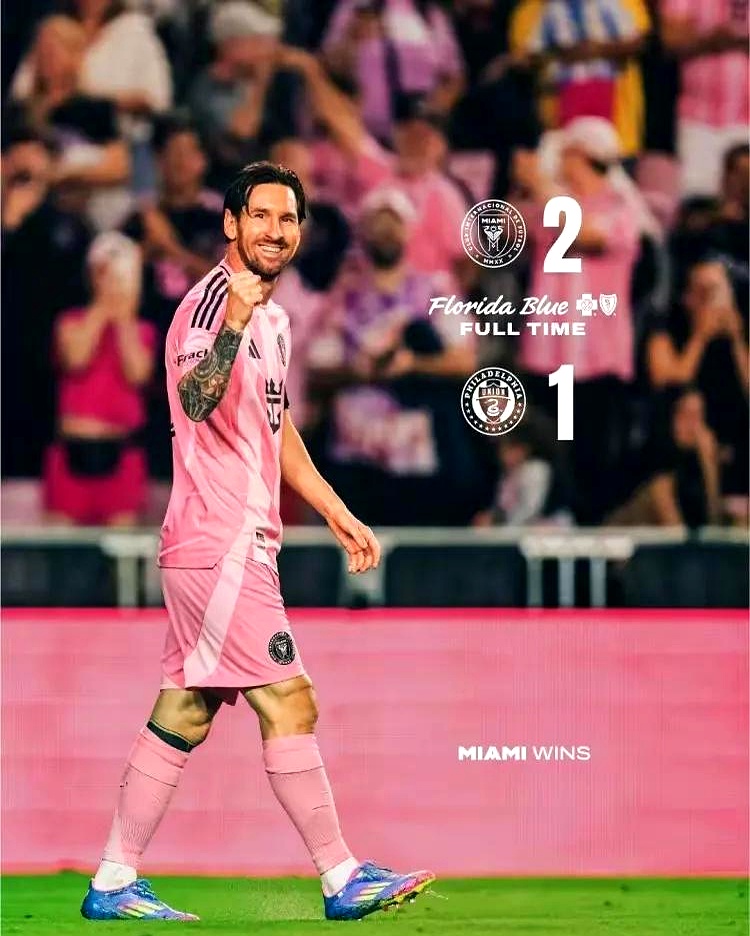 Yabo Sports-比赛规则变更首场状态出色，曼联观众沸腾！，莱万多夫斯基重返赛场热度持续攀升的简单介绍-Yabo Sports