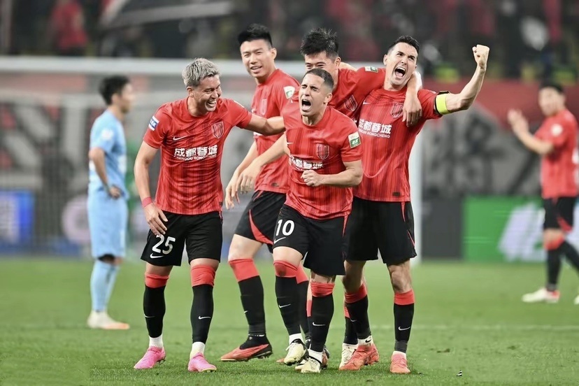 亚博体育-NBA总决赛转会期再迎强敌，成都蓉城回应争议，主帅态度——底气十足，团队化学反应显著的简单介绍-亚博体育